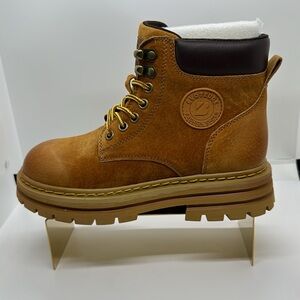 Timberland inspired fashion boots, 🆕NIB!!